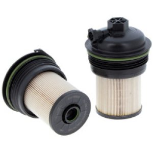 Топливный фильтр 165571618 R